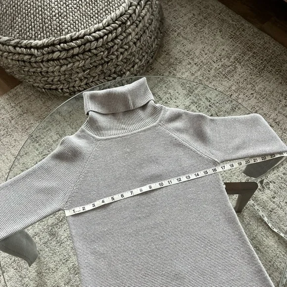 Aritzia Wilfred Free Light Gray Turtleneck Knit Casual Wool Sweater/Dress S - Picture 8 of 14